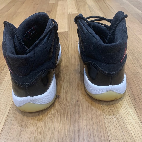Air Jordan 11 72-10 - Picture 3 of 7